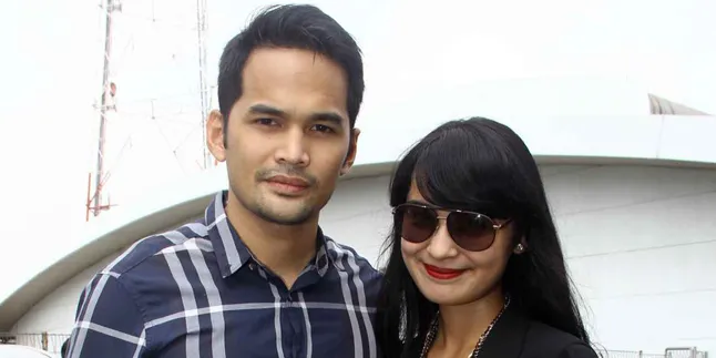 Tak Mudik, Teuku Wisnu Ajak Keluarga ke Rumah Shireen Sungkar