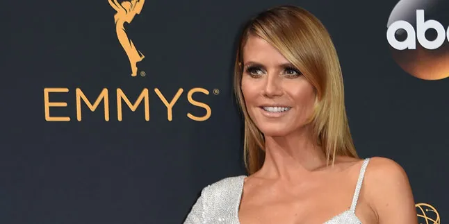 Tak Pakai Bra, Heidi Klum Ajak Anak-Anaknya Shopping