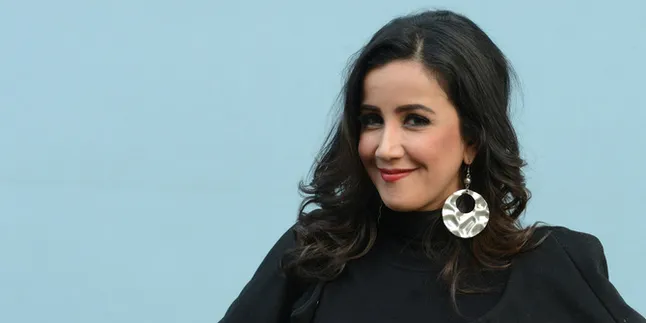 Tak Terdengar Kabar Pernikahan, Andi Soraya Rayakan 4 Bulan Kehamilan