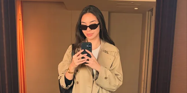 Not Tempted by Trends, Manohara Still Wears Pants Bought in 2010 to Apply a Minimalist Lifestyle