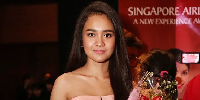 Tampar Dimas Anggara, Michelle Ziudith Bikin Geger Warga London Tampar Dimas Anggara, Michelle Ziudith Bikin Geger Warga London