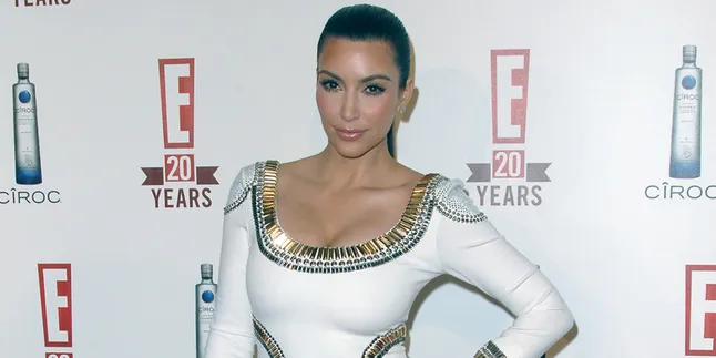 Tampil Beda, Ada Yang Baru Dari Kim Kardashian Tampil Beda, Ada Yang Baru Dari Kim Kardashian