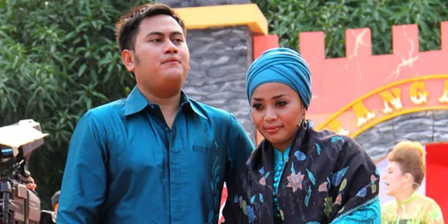 Tampil Bersama, Nassar dan Muzdalifah Tampak Dingin