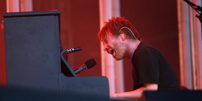 Tampil di Festival Besar, Vokalis Radiohead Ditonton 8 Orang