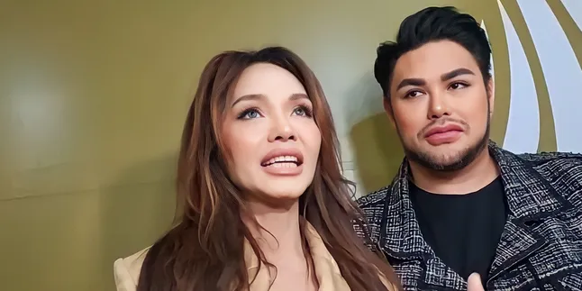 Tampil di Mall dan Dipenuhi Fans, Bunda Corla Tak Kuasa Menahan Tangis