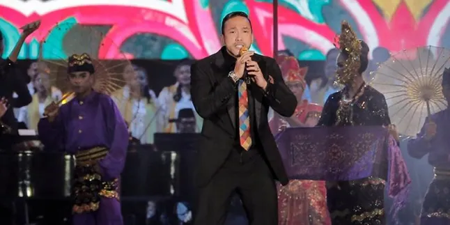 Tampil di Penutupan IMF, Maruli Tampubolon Bangga Kenalkan Lagu Batak ke Dunia Tampil di Penutupan IMF, Maruli Tampubolon Bangga Kenalkan Lagu Batak ke Dunia