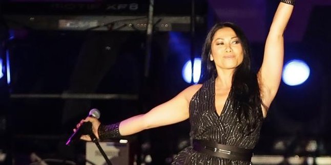 Tampil di Prambanan Jazz Festival 2019, Anggun Curcol Soal Putus Cinta