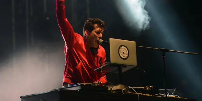 Tampil di WTF 2016, The 1975 dan Mark Ronson Bikin Suasana Heboh