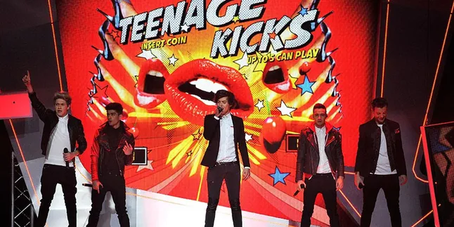 Tampil Gemilang, One Direction Jadi Trending Topic