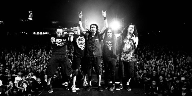 Tampil Hanya 30 Menit, Burgerkill dan Dead Vertical Panaskan Hammersonic 2013