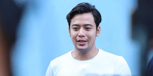 Tampil Perdana di Acara Live Setelah Bebas, Kriss Hatta Malah Datang Telat