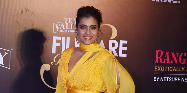 Tampil Polos Tanpa Makeup, Kajol Tunjukkan Pesona Kecantikan Luar Biasa Tampil Polos Tanpa Makeup, Kajol Tunjukkan Pesona Kecantikan Luar Biasa