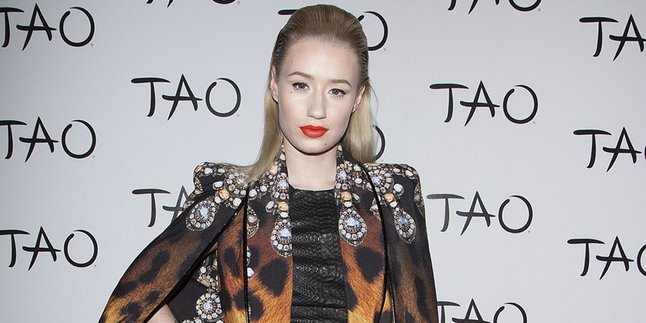 Tampil Seksi, Iggy Azalea Guncang Panggung PCA 2015