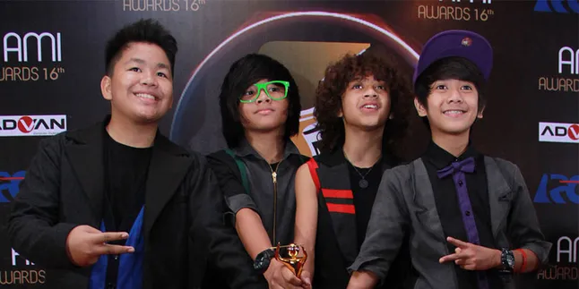 Tanggapan Pengamat Mengenai Coboy Junior Mirip Illuminati
