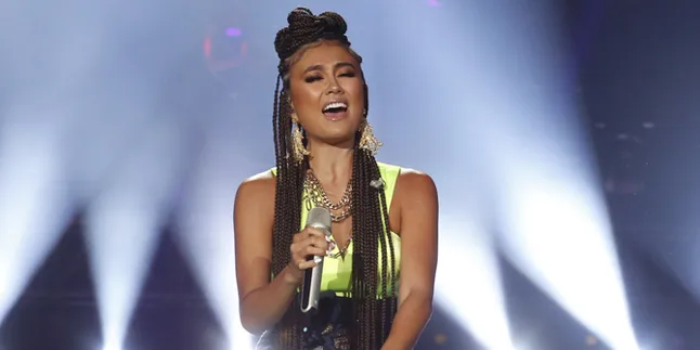 Tanggapi Komentar Haters Soal Gaya Rambut Barunya, Agnez Mo: Because I'm Indonesian Tanggapi Komentar Haters Soal Gaya Rambut Barunya, Agnez Mo: Because I'm Indonesian