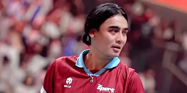 Tanggapi Polemik Lagu 'Nuansa Bening', Charly Van Houten Serukan Penyelesaian Kekeluargaan Antar Musisi Tanggapi Polemik Lagu 'Nuansa Bening', Charly Van Houten Serukan Penyelesaian Kekeluargaan Antar Musisi