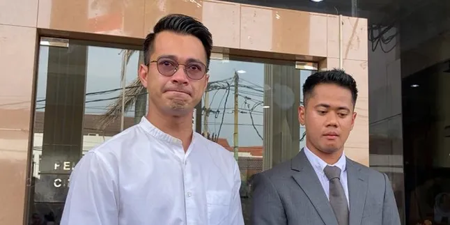 Tangis Eza Gionino Pecah, Akhirnya Bisa Peluk Anak Setelah Sebulan Berpisah