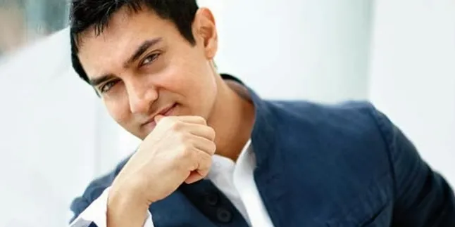 Tanpa Busana di Poster Film Terbaru, Aamir Khan Dituntut Tanpa Busana di Poster Film Terbaru, Aamir Khan Dituntut