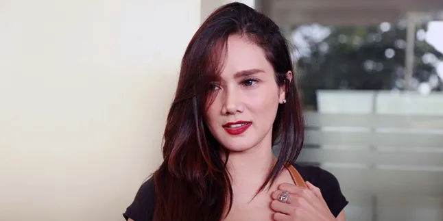 Tanpa Dhani, Mulan Jameela Jenguk dan Dibikin Kagum Julia Perez