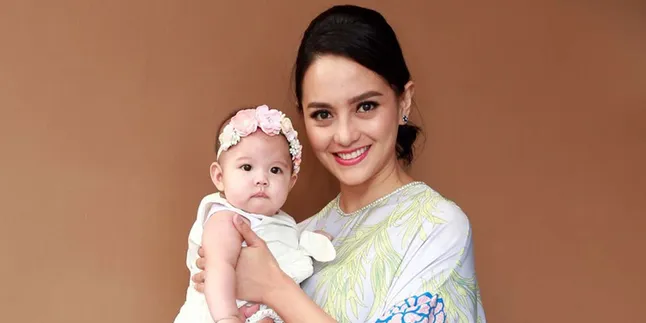 Tanpa Hadirnya Suami, Ririn Ekawati Habiskan Lebaran di Palu