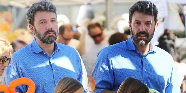 Tanpa Jenggot Penuh Uban, Ben Affleck Mendadak Ganteng & Hot! Tanpa Jenggot Penuh Uban, Ben Affleck Mendadak Ganteng & Hot!