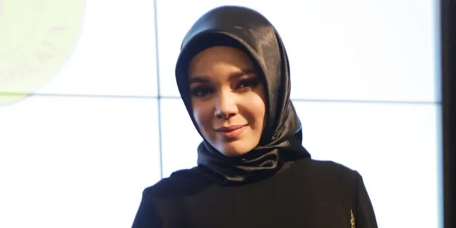 Tantangan Dewi Sandra Bermain di Film 'AYAT AYAT CINTA 2'