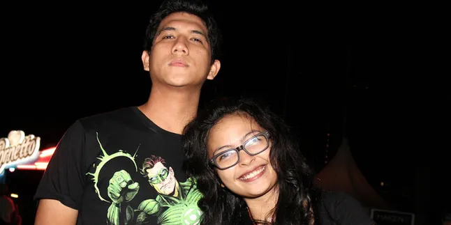 Tantri Kotak Inginkan Pernikahan Yang Intim Tantri Kotak Inginkan Pernikahan Yang Intim