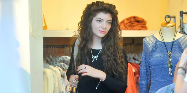 Tarian Super Unik dan Aneh Ala Lorde