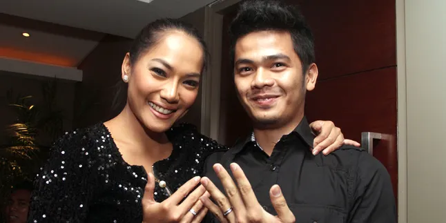 Tarik Berkas Dari KUA, Jenny Cortez Mendadak Gagalkan Pernikahan Tarik Berkas Dari KUA, Jenny Cortez Mendadak Gagalkan Pernikahan