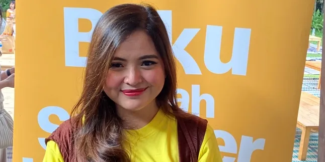 Tasya Kamila Bersyukur Sang Anak Lebih Suka Membaca Buku Dibandingkan Main Gadget