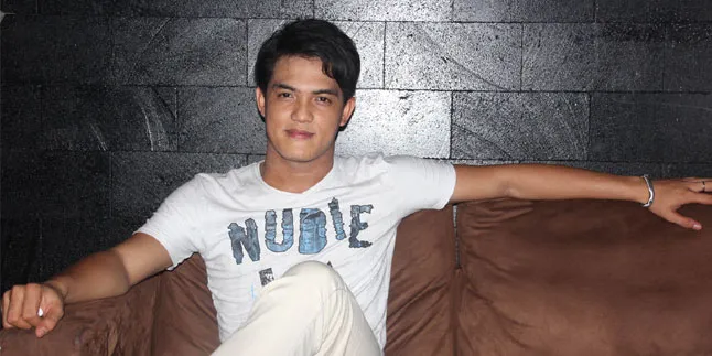 Tata Liem "Paksa" Frans Constantine Rambah Akting