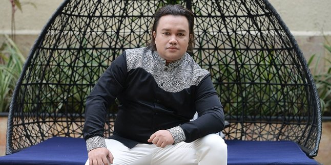 Tata Liem Sebut Konser Esal Revano - Meivin Malelak Bak Wisuda