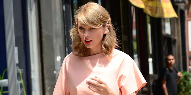 Taylor Swift Hadirkan Cover Menakjubkan Dari Vance Joy
