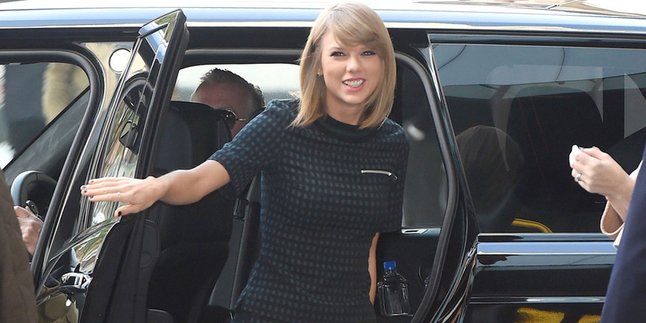 Taylor Swift Jualan Kecil-Kecilan, U2 Obral Besar-Besaran