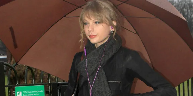 Taylor Swift Kaget Lorde Datang ke Konsernya