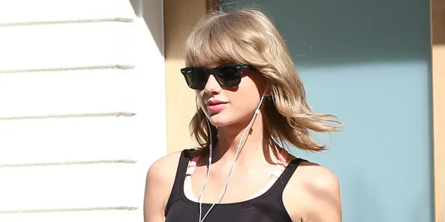 Taylor Swift Kalahkan ACDC dan Metallica! Taylor Swift Kalahkan ACDC dan Metallica!