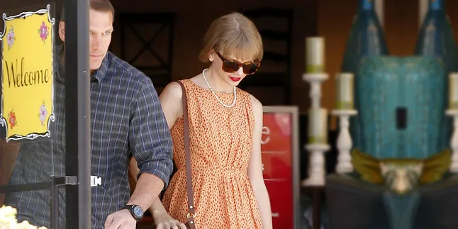 Taylor Swift Salah Tingkah Ketemu Mantan Pacar