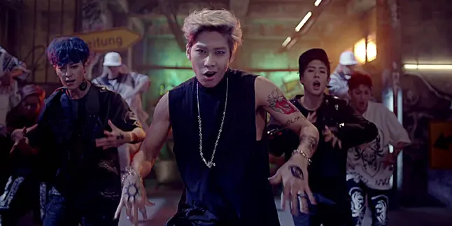 Teaser MV Baru Boyfriend, Hyunseong Pamer Otot Abs Seksi