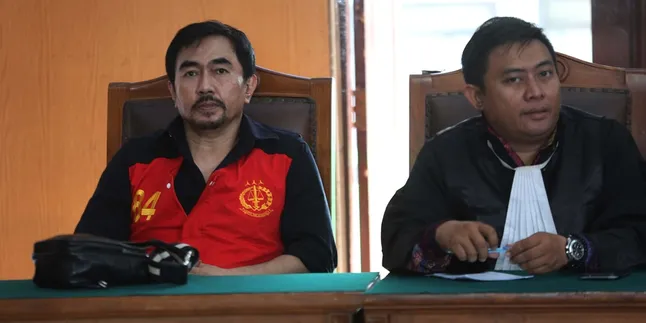 Terbukti Hamili Anak di Bawah Umur, Gatot Brajamusti Terancam 15 Tahun Penjara