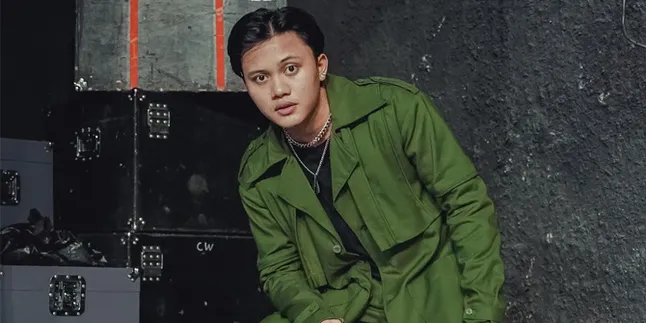 Teddy, Lina Jubaedah's Husband, Secretly Sells Rizky Febian's Villa and Car