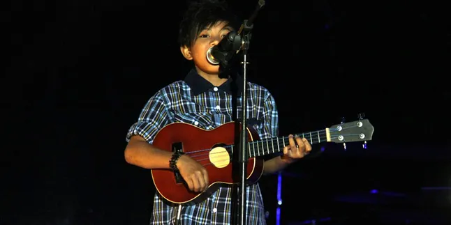 Tegar, Dari Pengamen Jalanan Sampai Bikin Video Klip