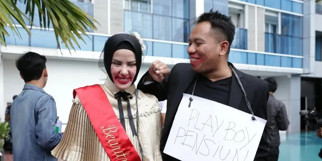 Telan Dana Miliaran, Pernikahan Angel Lelga & Vicky Prasetyo Disiarkan Live