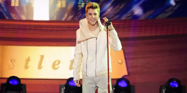 Telepon Mencurigakan Justin Bieber ke 911 Telepon Mencurigakan Justin Bieber ke 911