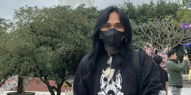 Telusuri Sejarah dan Misteri, Content Creator Adipati Yuri Sampai Terbang ke Negara Tetangga