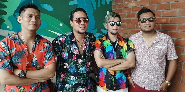 Tenar Lewat Karya, Bagindas Beri Kritikan untuk Artis Sensasi Tenar Lewat Karya, Bagindas Beri Kritikan untuk Artis Sensasi