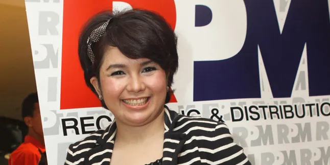 Tentang Ayahnya, Anak Joy Tobing Makin Bijak Tentang Ayahnya, Anak Joy Tobing Makin Bijak