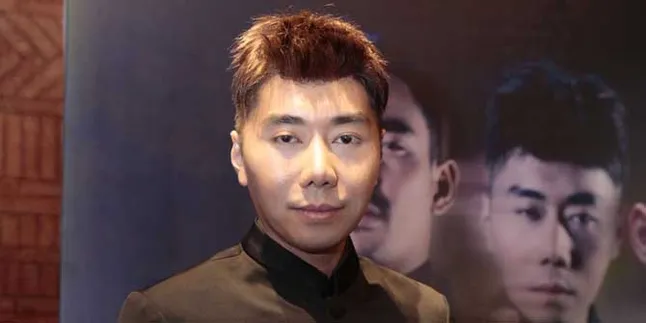 Tenteng Tas Hermes, Roy Kiyoshi Kembaran Dengan Mama Tercinta