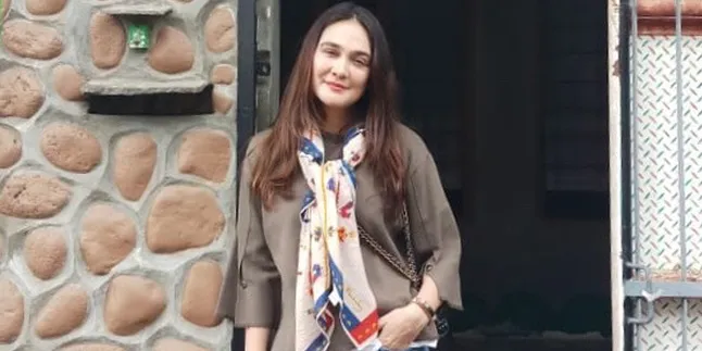 Tepat Hari Kelahiran Ratu Horor Suzanna, Luna Maya Napak Tilas ke Magelang