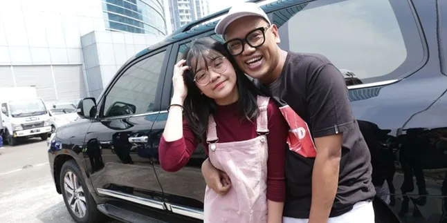 Terbuka Dengan Anak-Anak, Uya Kuya Akui Tak Canggung