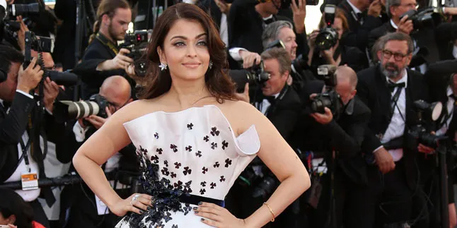 Terburu-Buru Kejar Pesawat, Aishwarya Rai Pilih Tampil Sederhana